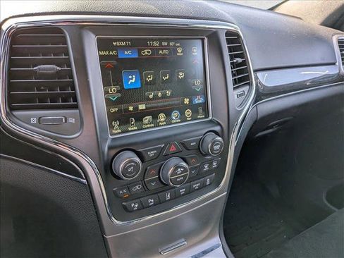 Used 2017 Jeep Grand Cherokee Trailhawk w/ Trailhawk Luxury Group image 12