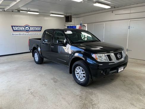 Used 2017 Nissan Frontier SV w/ SV Value Truck Package image 8