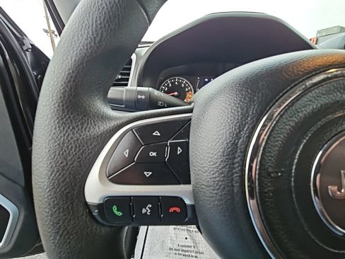 Used 2020 Jeep Renegade Sport w/ Sport Appearance Group image 23