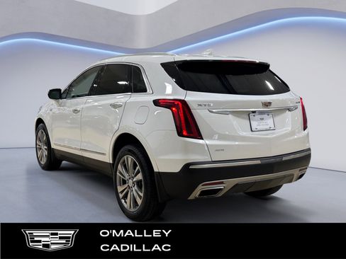 Certified 2023 Cadillac XT5 Premium Luxury w/ LPO, Floor Liner Package image 3