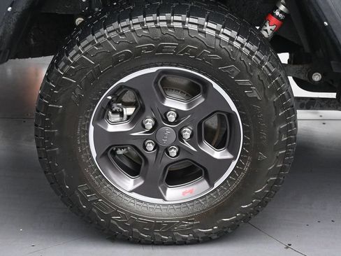 Used 2021 Jeep Gladiator Rubicon AWD/4WD image 32