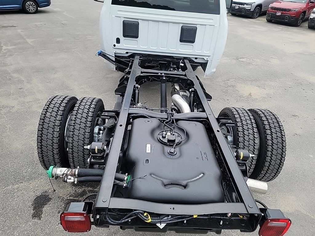 New 2026 RAM 5500 Tradesman AWD/4WD image 5