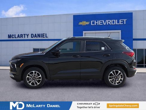 New 2026 Chevrolet TrailBlazer LT w/ Convenience Package AWD/4WD image 3