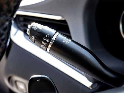 Used 2024 Buick Enclave Premium image 19