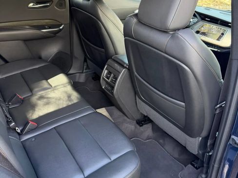 Used 2020 Cadillac XT4 Sport w/ Cold Weather Package FWD image 9