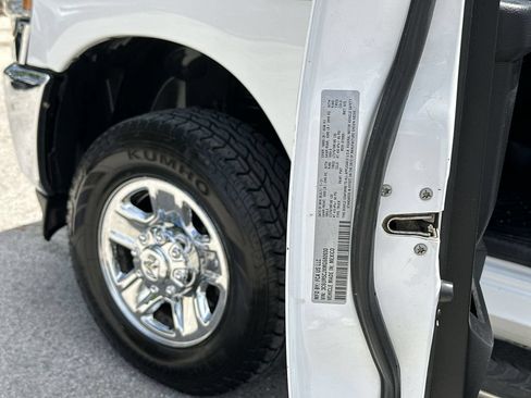 Used 2021 RAM 2500 Tradesman AWD/4WD image 33