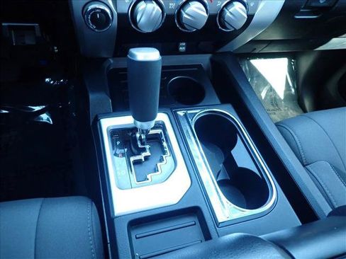 Used 2014 Toyota Tundra SR5 w/ SR5 Upgrade Package AWD/4WD image 19