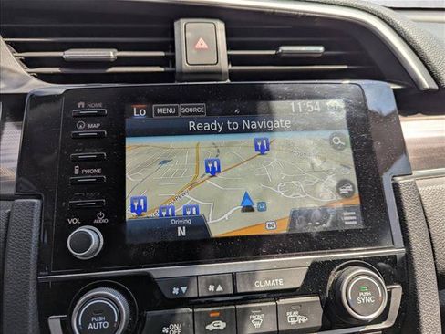 Used 2019 Honda Civic Touring image 17