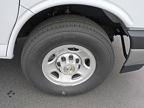 New 2025 Chevrolet Express 2500 w/ Driver Convenience Package image 19
