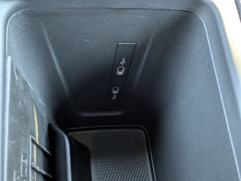 New 2026 Volkswagen Tiguan SE R-Line image 24