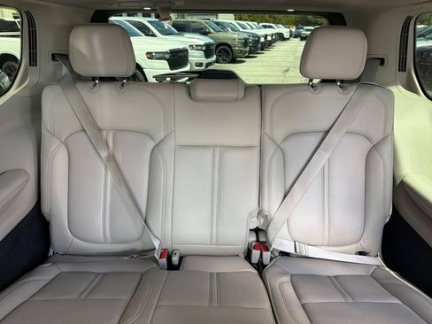 Used 2022 Jeep Grand Wagoneer Series I AWD/4WD image 18