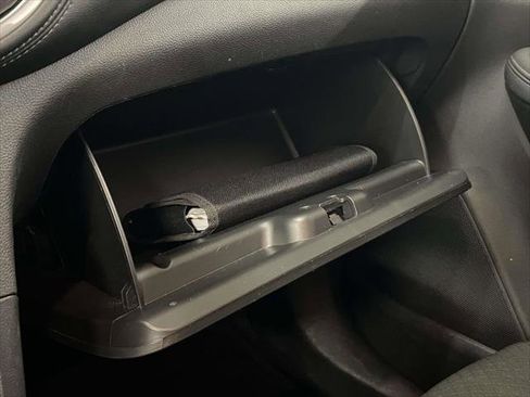 Used 2022 Buick Encore Preferred w/ Safety Package image 36