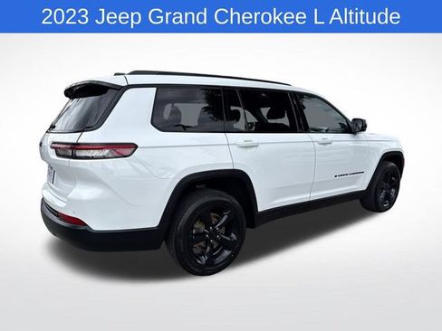 Used 2023 Jeep Grand Cherokee L Laredo AWD/4WD image 10