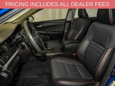 Used 2015 Toyota Camry SE FWD image 9