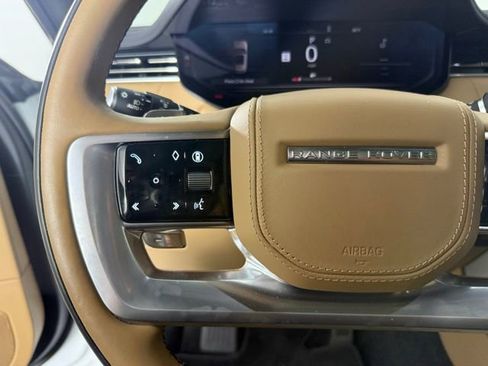 Used 2024 Land Rover Range Rover Long Wheelbase SE AWD/4WD image 18