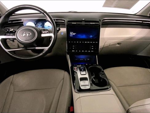 Used 2024 Hyundai Tucson Limited AWD/4WD image 16