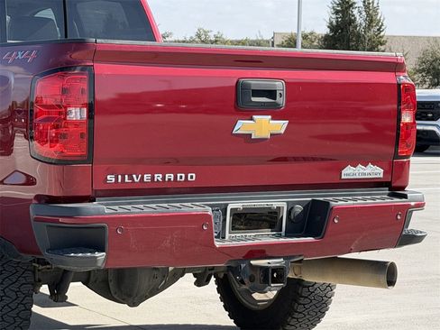 Used 2018 Chevrolet Silverado 2500 High Country w/ Duramax Plus Package image 6