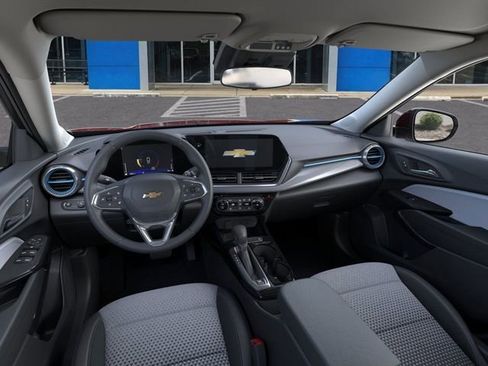 New 2026 Chevrolet Trax LT w/ LT Convenience Package image 15