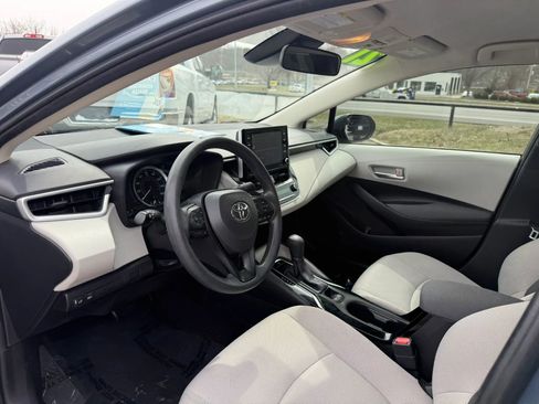 Used 2021 Toyota Corolla LE image 13