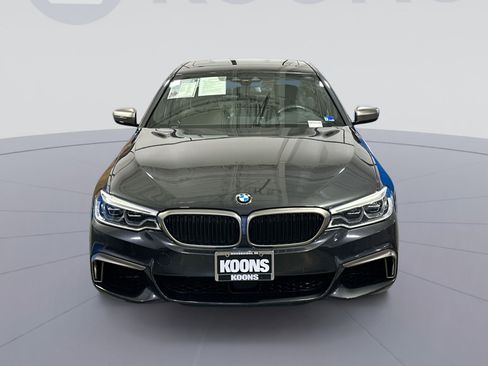 Used 2020 BMW M550i xDrive image 11