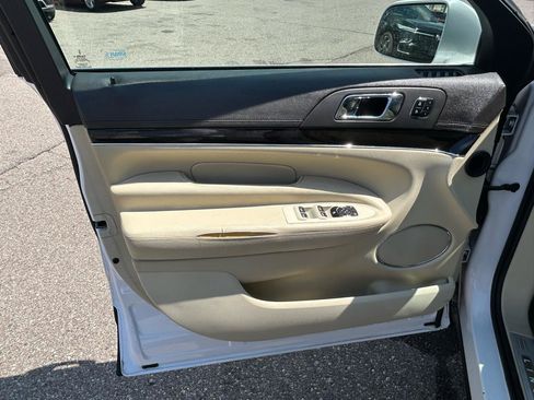 Used 2014 Lincoln MKT AWD w/ Equipment Group 201A image 15