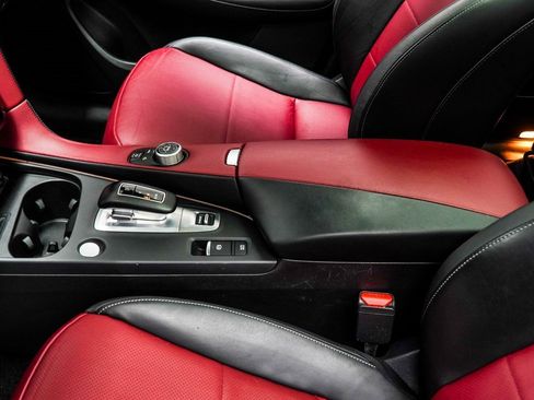 Used 2023 INFINITI QX50 Sport image 17