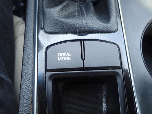 Used 2015 Hyundai Sonata SE w/ Option Group 09 FWD image 25