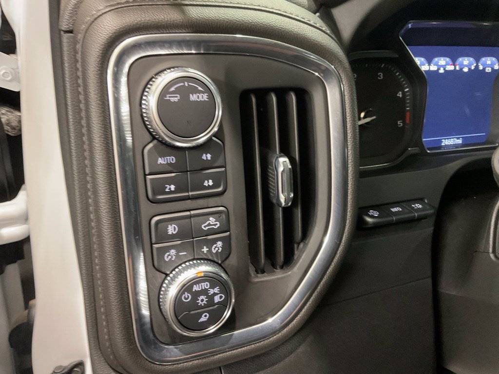 Used 2022 GMC Sierra 2500 Denali w/ Denali Ultimate Package AWD/4WD image 9