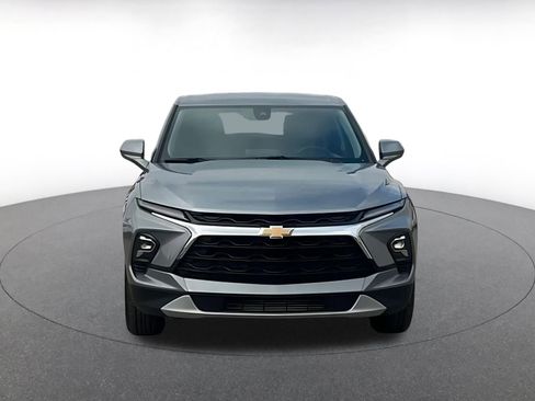Used 2025 Chevrolet Blazer LT image 4