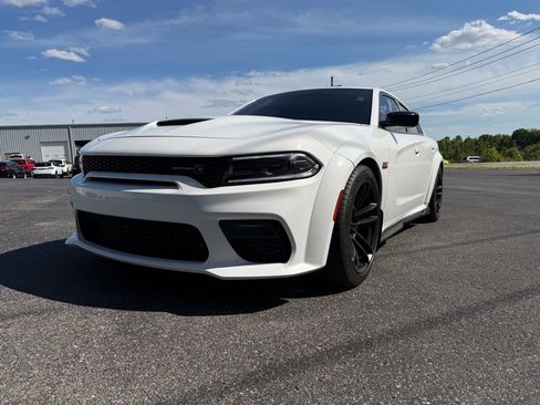 Used 2023 Dodge Charger Scat Pack RWD image 6