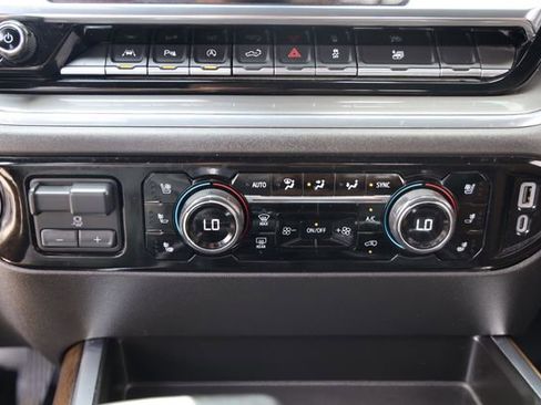 Certified 2023 Chevrolet Silverado 1500 High Country w/ High Country Premium Package AWD/4WD image 21