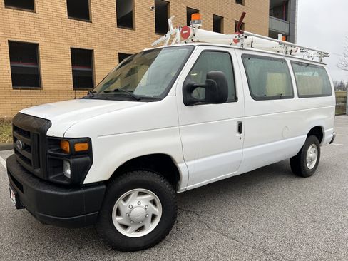 Used 2008 Ford E-350 and Econoline 350 Super Duty image 2