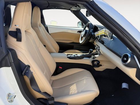 New 2026 MAZDA MX-5 Miata RF Grand Touring w/ Weather Package image 19