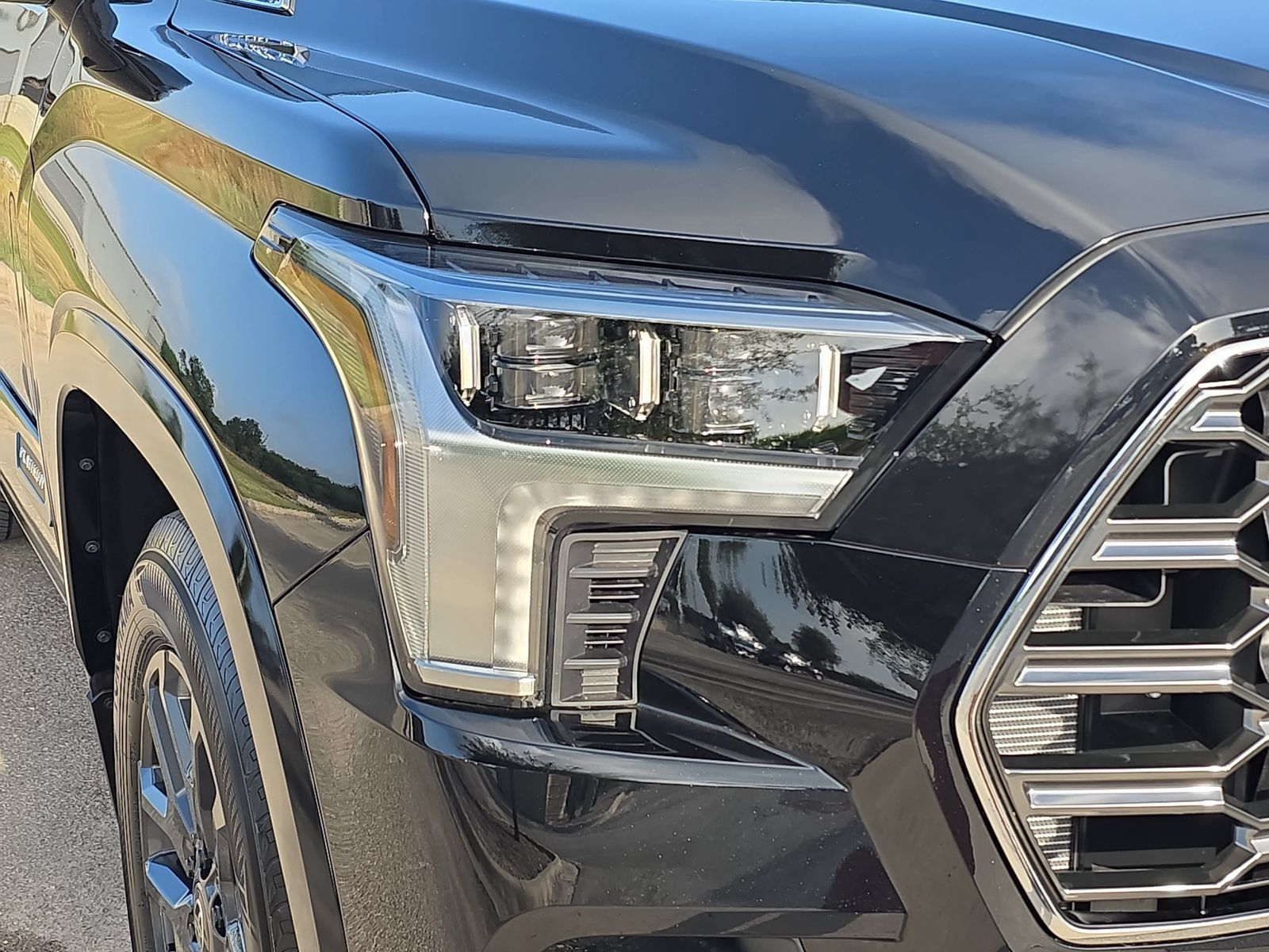 New 2026 Toyota Sequoia Platinum AWD/4WD image 27