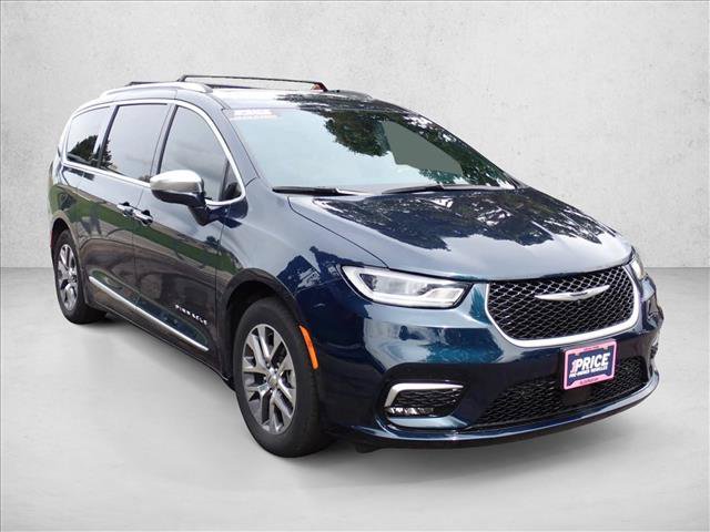 Used 2024 Chrysler Pacifica Pinnacle FWD image 5