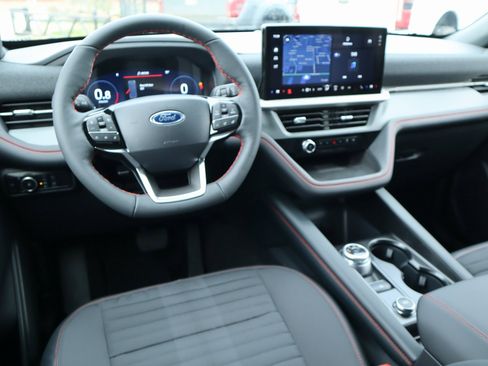 New 2026 Ford Explorer ST-Line w/ ST-Line Street Pack image 2