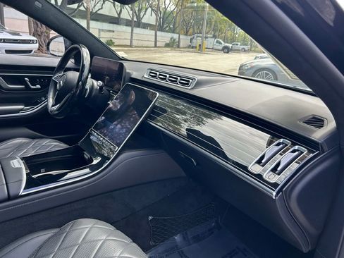 Used 2021 Mercedes-Benz S 580 4MATIC Sedan w/ AMG Line image 41