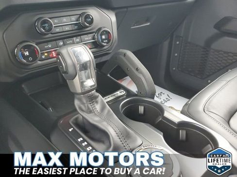 New 2025 Ford Bronco Outer Banks w/ Sasquatch Package image 36