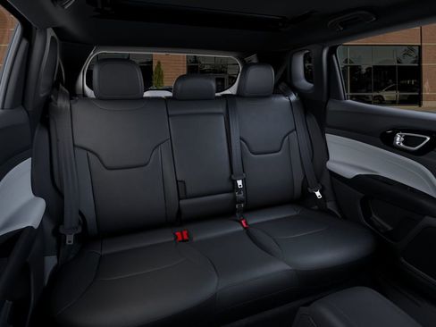 New 2026 Jeep Compass Limited image 15