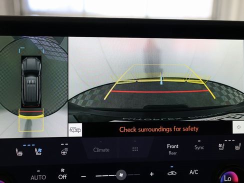 Used 2025 Lexus GX 550 w/ Accessory Package (Z1) image 33