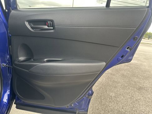 Certified 2022 Toyota Corolla Cross LE image 14