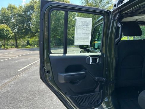 Used 2020 Jeep Wrangler Unlimited Sport AWD/4WD image 59