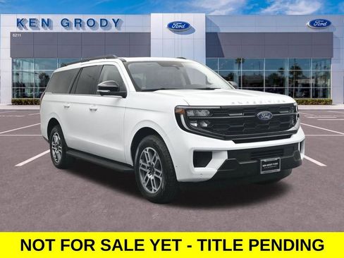 Used 2025 Ford Expedition Max Active AWD/4WD image 1
