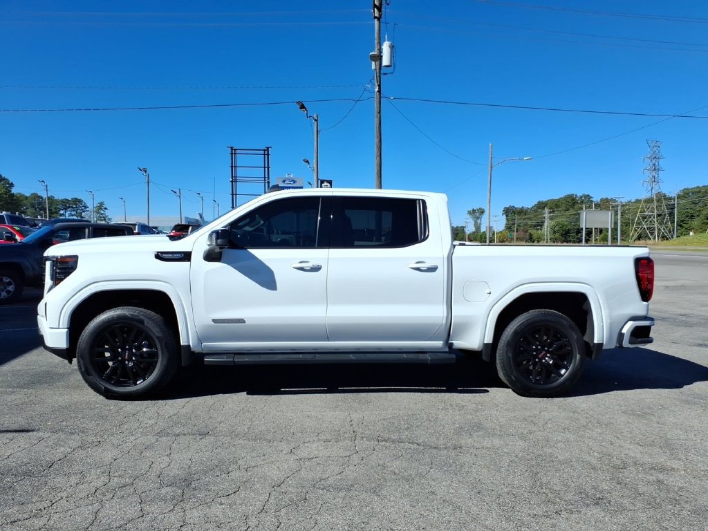 Used 2024 GMC Sierra 1500 Elevation w/ Elevation Premium Package AWD/4WD image 4
