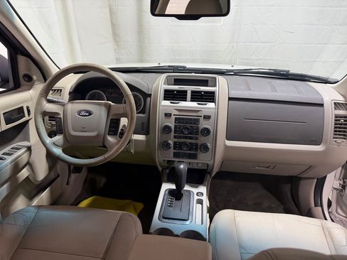 Used 2009 Ford Escape XLT AWD/4WD image 17