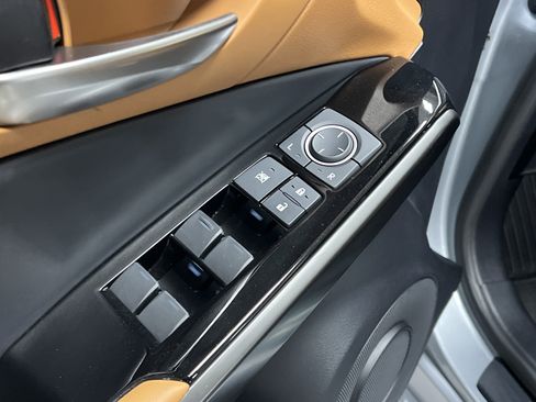 Used 2025 Lexus IS 350 F Sport image 15