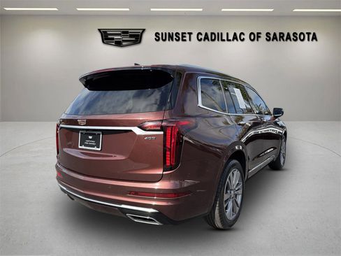 Certified 2022 Cadillac XT6 Premium Luxury w/ LPO, Floor Liner Package image 3