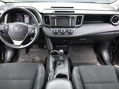 Used 2017 Toyota RAV4 LE image 12