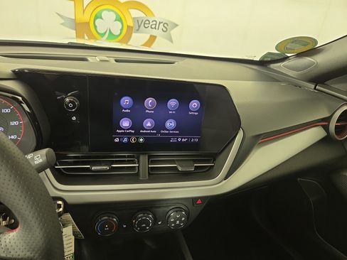 Certified 2024 Chevrolet Trax RS w/ Sunroof Package FWD image 22