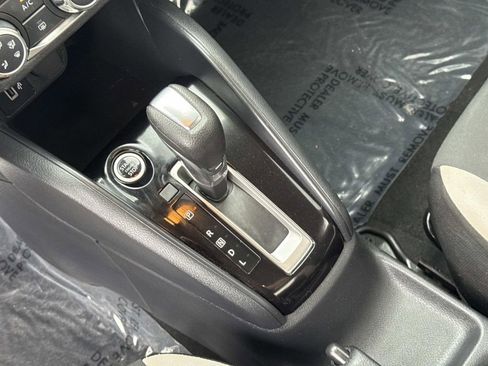 Used 2021 Nissan Versa SV image 24